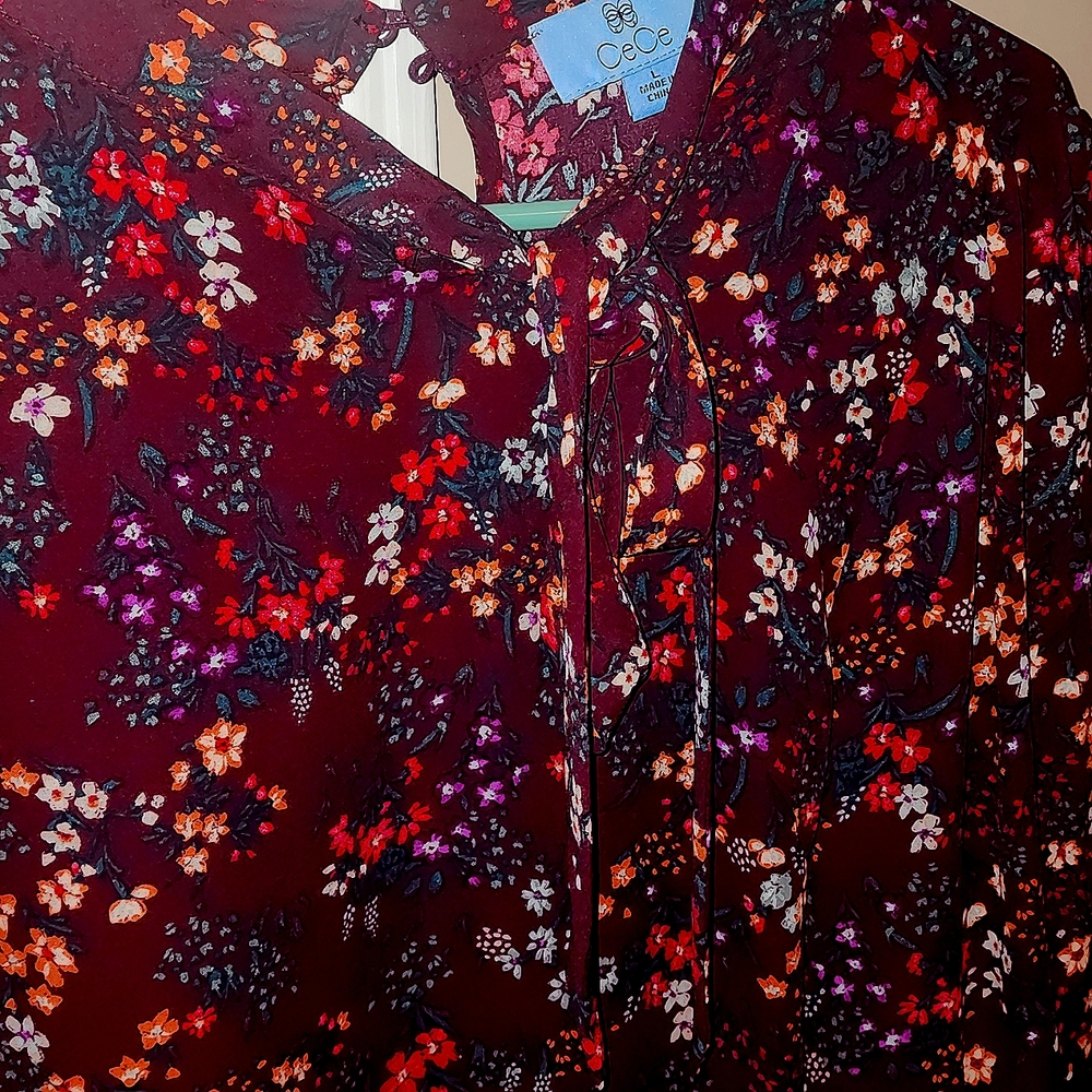 Cece Blouse - Picture 3 of 5